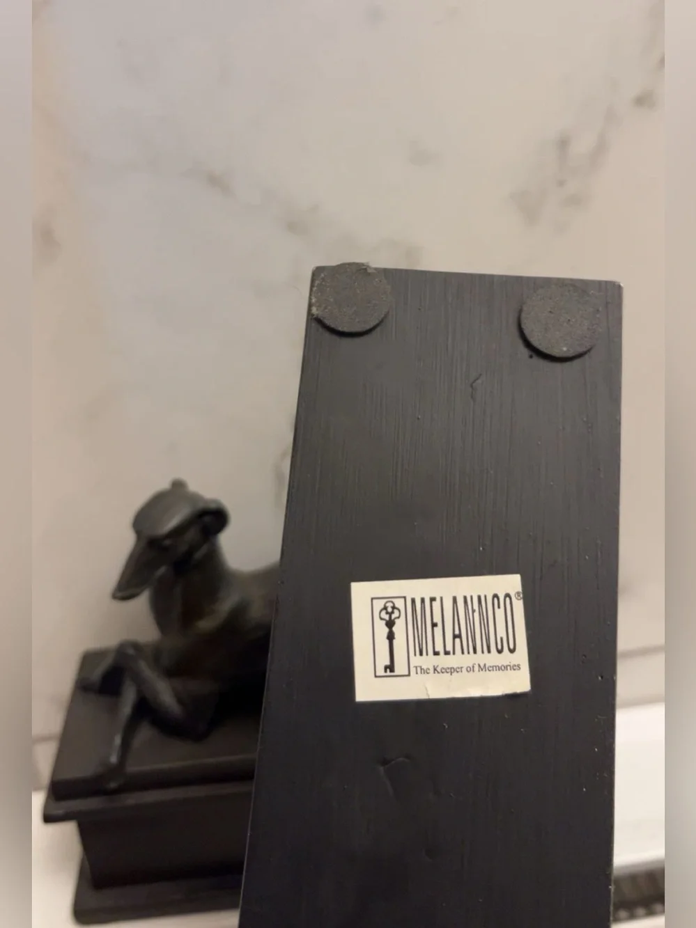 N/A decorative pair